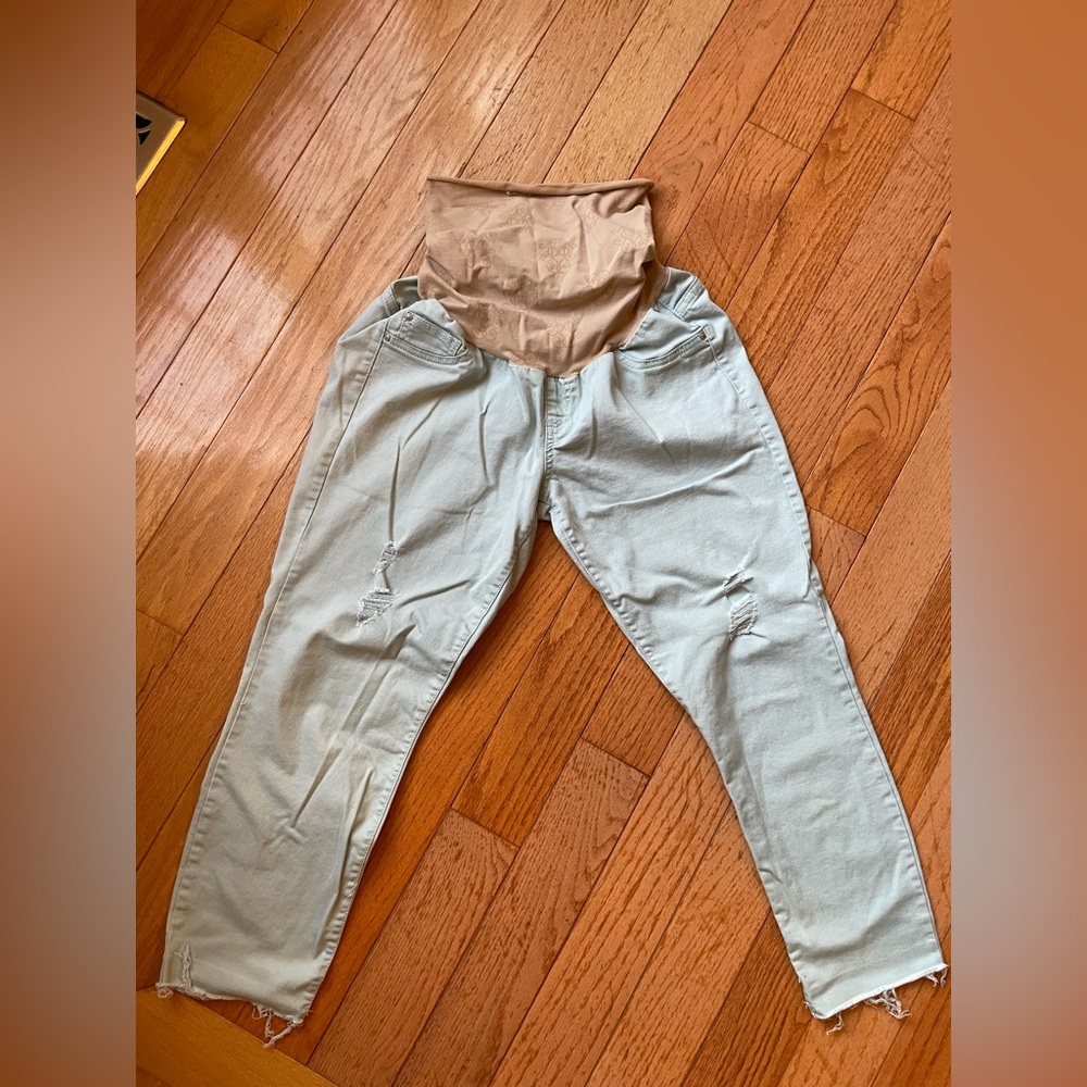 Jessica Simpson MATERNITY full panel, cropped, raw hem